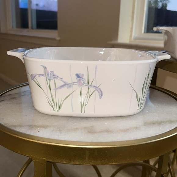CorningWare 4-Piece Baking Dish Set - “Shadow Iris” - Vintage Floral Cookware - Picture 4 of 5